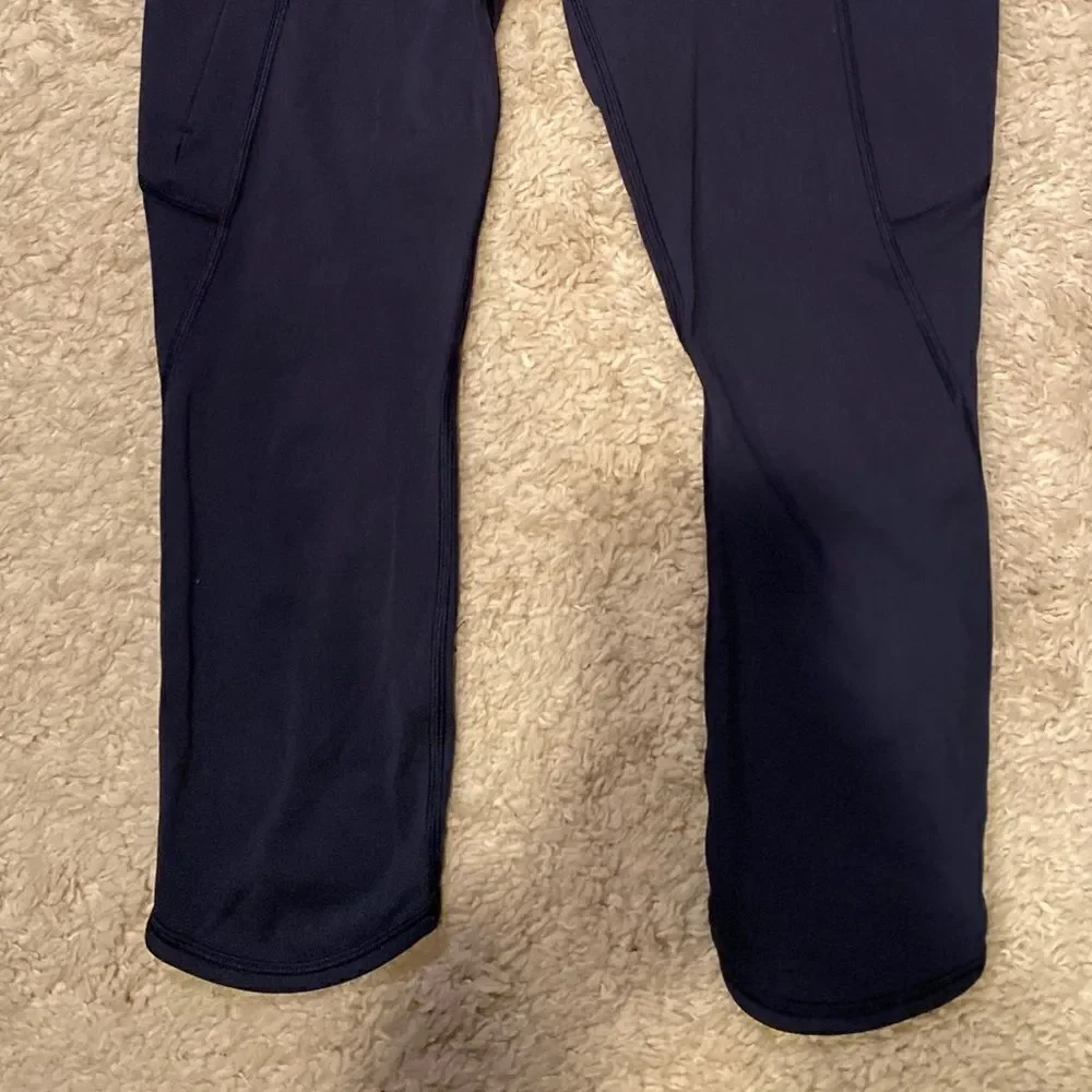 Athleta Navy Yoga  Capris Size Small